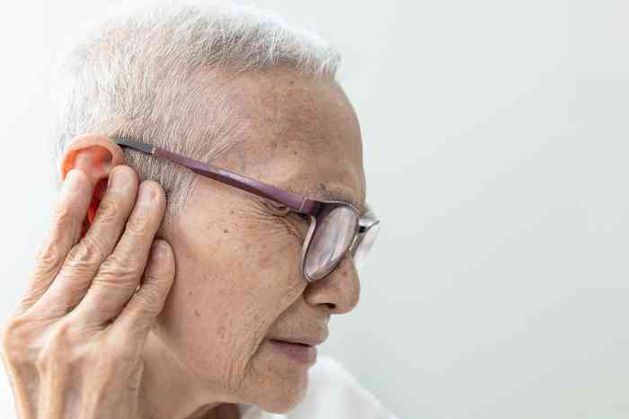 Elderly woman with ear pain