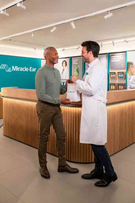 male client and male audiologit