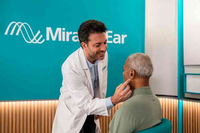 male audiologist put ha