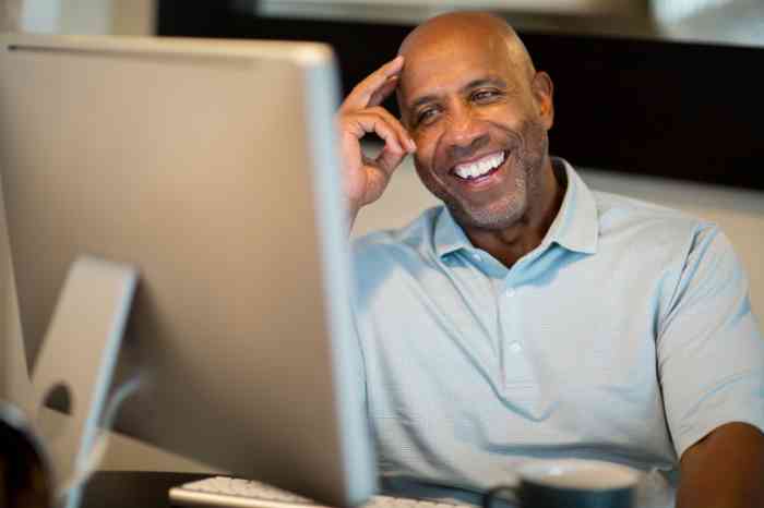 Miracle Ear specialist