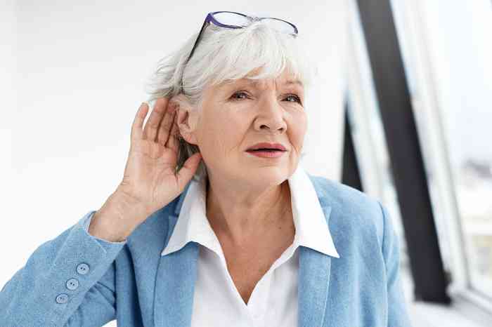 Old woman with low-frequency hearing loss